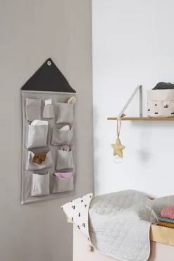 Ferm Living Wooden Shelf Hanger Zwart -Ferm Living x886x886 FERM LIVING IMAGE KIDS 13.jpg.pagespeed.ic .7YSLBo7Llu