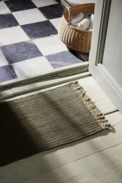 Ferm Living Block Deurmat 50x80 Black/naturel -Ferm Living x886x886 ferm living block deurmat 50x809.jpg.pagespeed.ic .MaE0uhF9uv