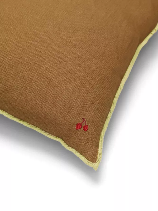 Ferm Living Contrast Linen Kussen 40x40 Lilac 3 Ferm Living Contrast Linen Kussen 40x40 Lilac - Afbeelding 3