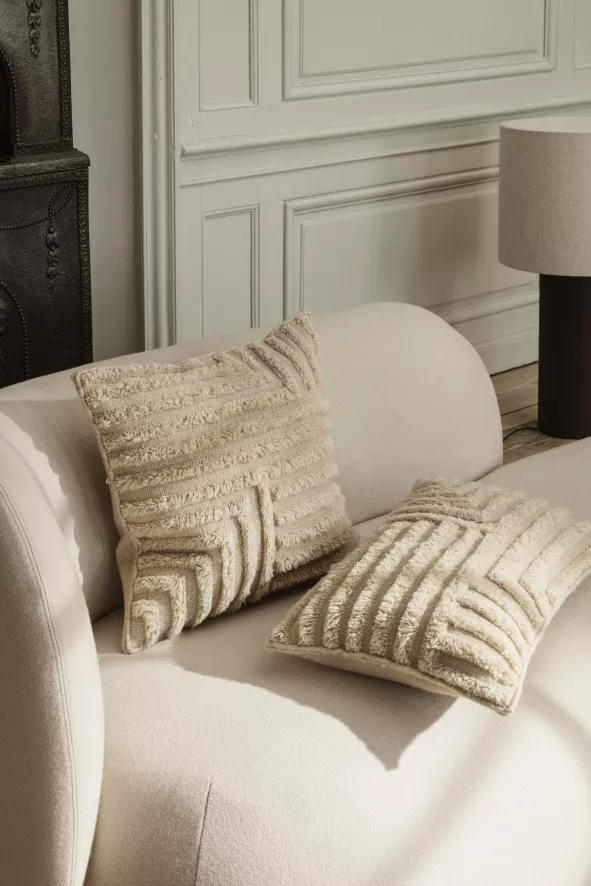 Ferm Living Crease Wool Kussen 50x50 3 Ferm Living Crease Wool Kussen 50x50 - Afbeelding 3