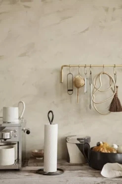 Ferm Living Curvature Keukenrolhouder Zwart/messing -Ferm Living x886x886 ferm living curvature keukenrolhouder4.jpg.pagespeed.ic .vVOvYh92Wi