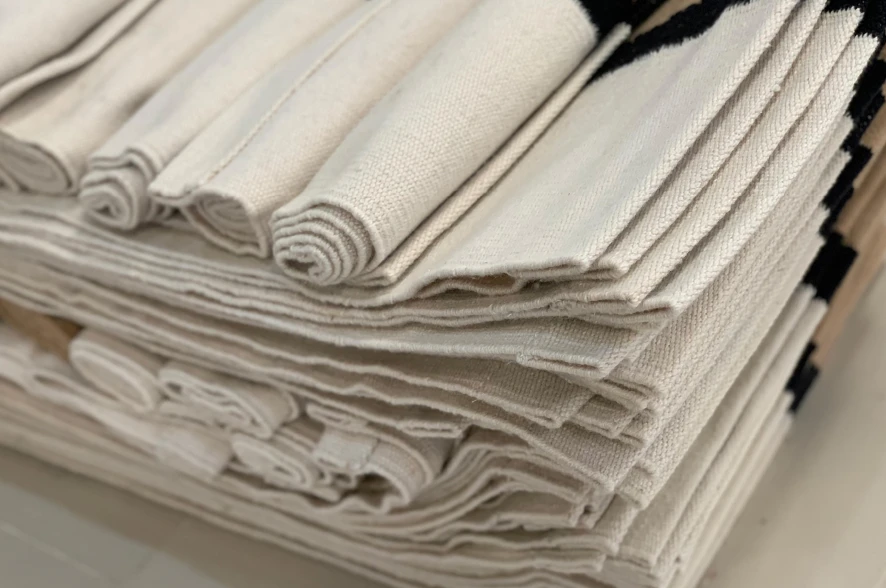 Ferm Living Desert Fauteuil Poppy Onderstel Cloud 8 Ferm Living Desert Fauteuil Poppy Onderstel Cloud - Afbeelding 8