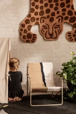 Ferm Living Desert Kinderstoel Black Solid -Ferm Living x886x886 ferm living desert kinderstoel14.jpg.pagespeed.ic .ka9SVWahxh