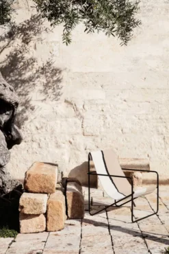 Ferm Living Desert Fauteuil Zwart Onderstel Black/Soil -Ferm Living x886x886 ferm living desert stoel zwart onderstel3.jpg.pagespeed.ic .SxLbEraeRt