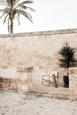 Ferm Living Desert Fauteuil Zwart Onderstel Black/Soil -Ferm Living x886x886 ferm living desert stoel zwart onderstel7.jpg.pagespeed.ic .uG3qIqRkD9