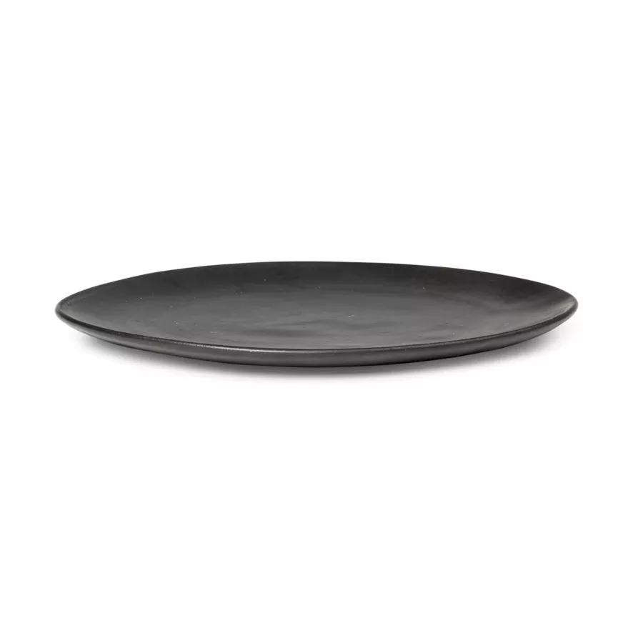 Ferm Living Flow Bord Medium Ø22 Zwart 1 Ferm Living Flow Bord Medium Ø22 Zwart