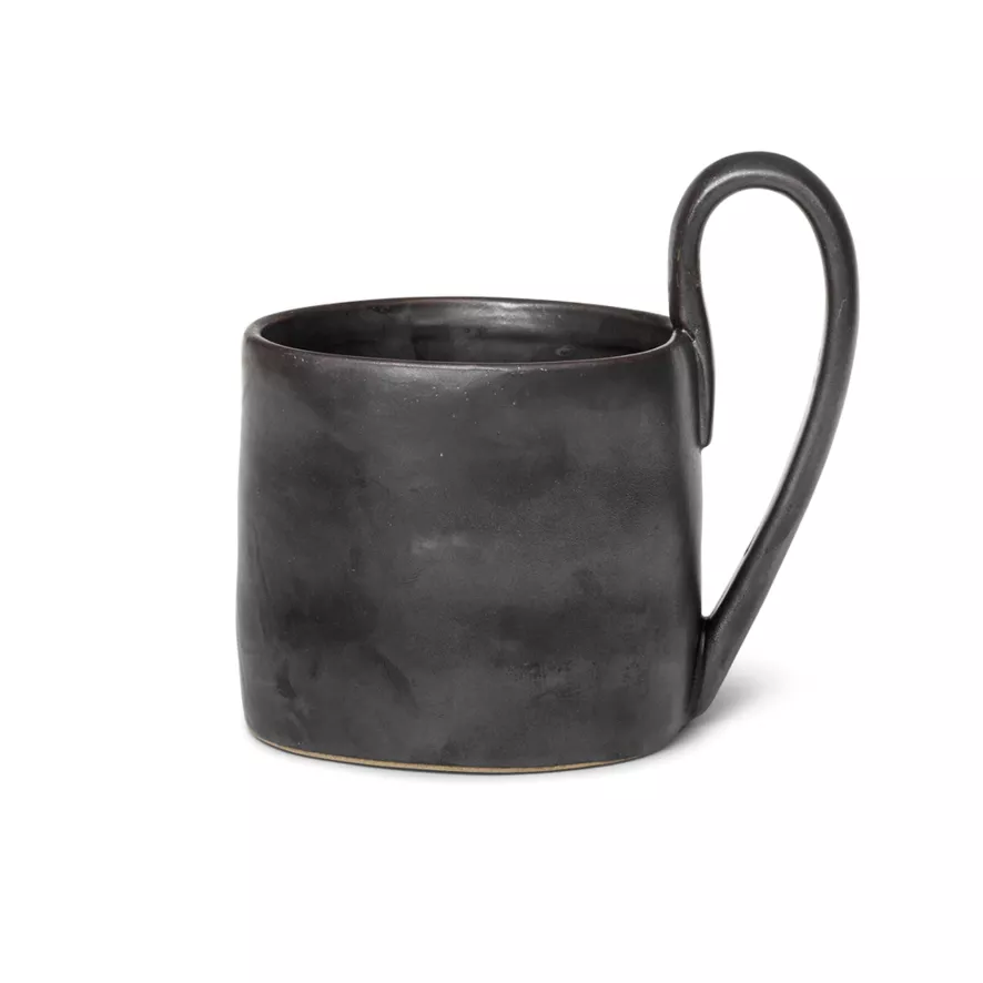 Ferm Living Flow Mok Black 1 Ferm Living Flow Mok Black