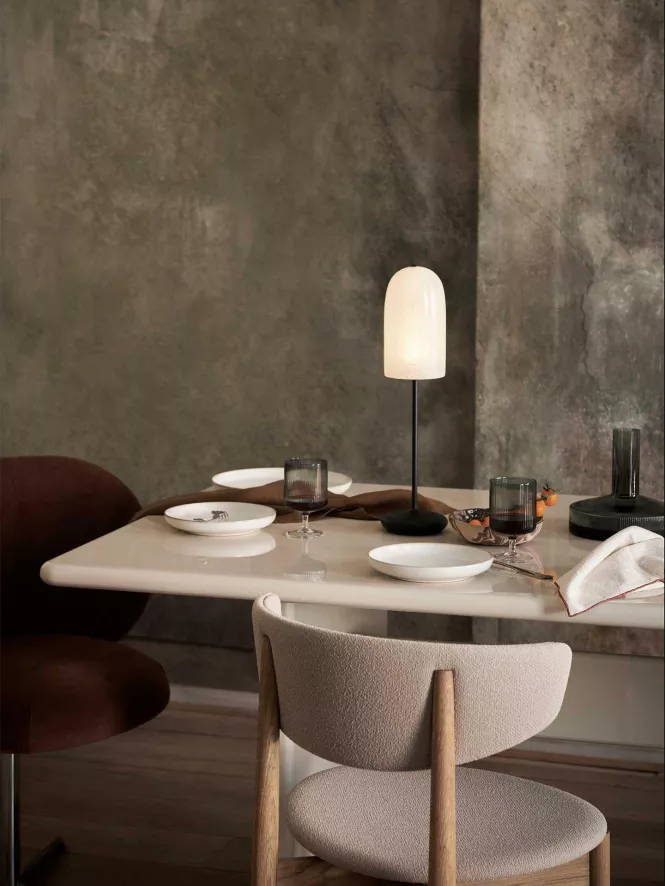 Ferm Living Gry Tafellamp Ø10 LED Oplaadbaar 2 Ferm Living Gry Tafellamp Ø10 LED Oplaadbaar - Afbeelding 2