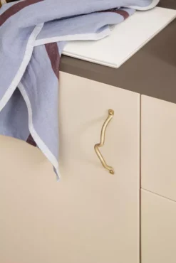 Ferm Living Hale Yarn-dyed Theedoek Sand/Black 25 Ferm Living Hale Yarn-dyed Theedoek Sand/Black -Ferm Living x886x886 ferm living hale yarn dyed theedoek15.jpg.pagespeed.ic .e5WswmxEya 2