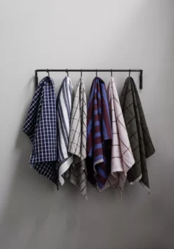 Ferm Living Hale Yarn-dyed Theedoek Sand/Black 28 Ferm Living Hale Yarn-dyed Theedoek Sand/Black -Ferm Living x886x886 ferm living hale yarn dyed theedoek18.jpg.pagespeed.ic .HBZ6ysPErT 2