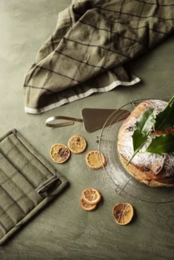 Ferm Living Hale Yarn-dyed Theedoek Blue/Off-white -Ferm Living x886x886 ferm living hale yarn dyed theedoek19.jpg.pagespeed.ic .QsuFw3HSX 6