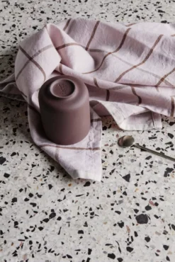 Ferm Living Hale Yarn-dyed Theedoek Red/Lilac -Ferm Living x886x886 ferm living hale yarn dyed theedoek24.jpg.pagespeed.ic .qPs2y5oRQz 5