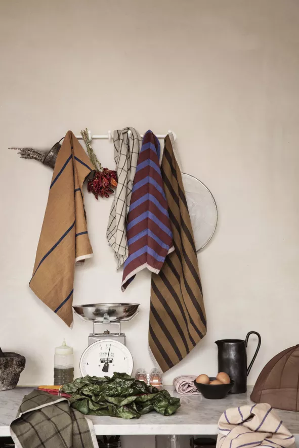 Ferm Living Hale Yarn-dyed Theedoek Olive/green 17 Ferm Living Hale Yarn-dyed Theedoek Olive/green - Afbeelding 17