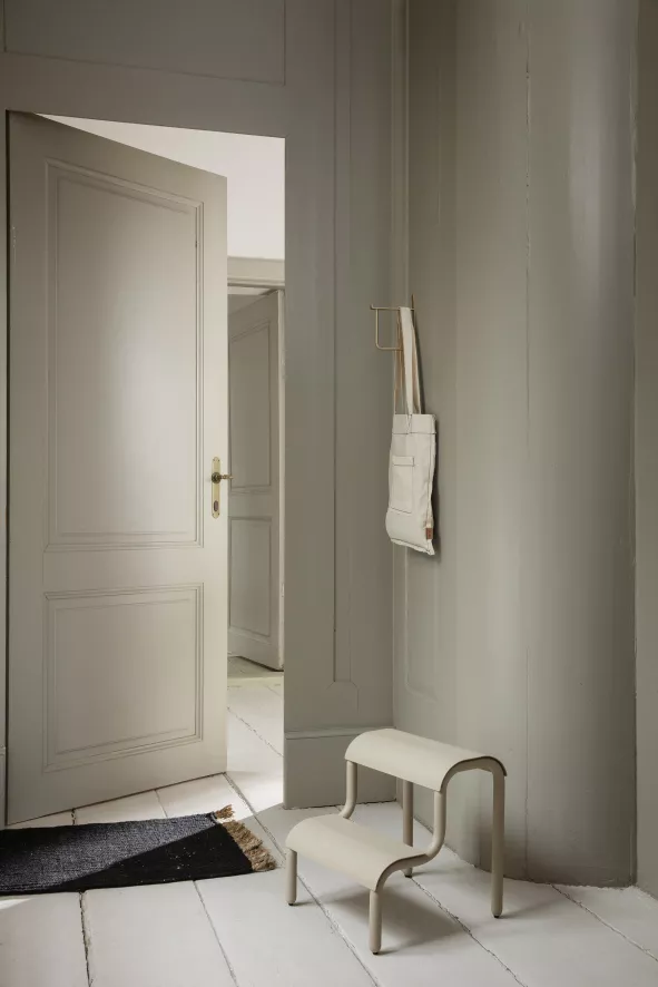 Ferm Living Up Step Kruk Cashmere 3 Ferm Living Up Step Kruk Cashmere - Afbeelding 3