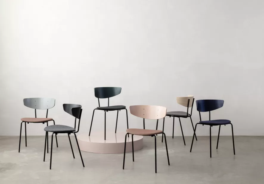 Ferm Living Herman Gestoffeerde Stoel Zwart/donkergrijs 2 Ferm Living Herman Gestoffeerde Stoel Zwart/donkergrijs - Afbeelding 2