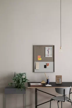 Ferm Living Herman Stoel Naturel Eiken, Zwart Onderstel -Ferm Living x886x886 ferm living herman stoel eiken sfeer 2.jpg.pagespeed.ic .kDBkPTBHa7 1