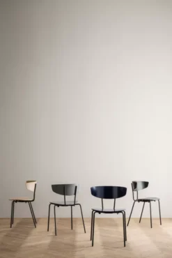 Ferm Living Herman Stoel Rood Bruin, Zwart Onderstel -Ferm Living x886x886 ferm living herman stoel eiken sfeer 8.jpg.pagespeed.ic .nRIkesyLhD 3