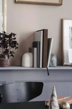 Ferm Living Herman Gestoffeerde Stoel Roze/grijs 24 Ferm Living Herman Gestoffeerde Stoel Roze/grijs -Ferm Living x886x886 ferm living herman stoel met zitkussen3.jpg.pagespeed.ic .RHRyMp2Bi3 7