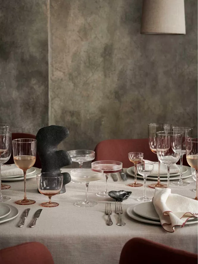 Ferm Living Host Rode Wijnglazen Set Van 2 Blush 5 Ferm Living Host Rode Wijnglazen Set Van 2 Blush - Afbeelding 5