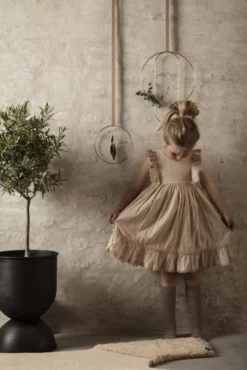 Ferm Living Hourglass Plantenbak Large Black -Ferm Living x886x886 ferm living hourglass plantenbak large15.jpg.pagespeed.ic .YEQXozqhpn