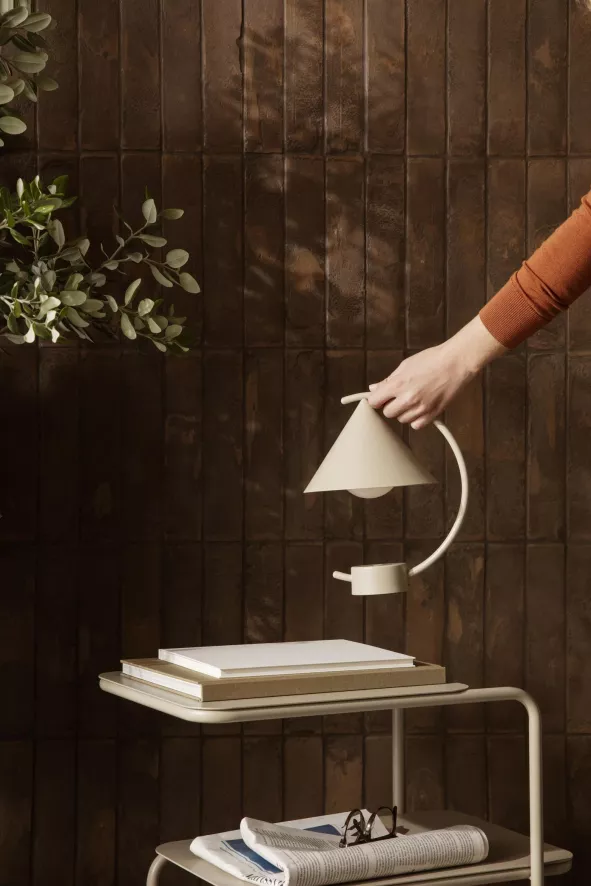 Ferm Living Level Bijzettafel Olijf 7 Ferm Living Level Bijzettafel Olijf - Afbeelding 7