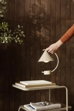 Ferm Living Level Bijzettafel Zwart -Ferm Living x886x886 ferm living level bijzettafel8.jpg.pagespeed.ic .0o8UihpbGc