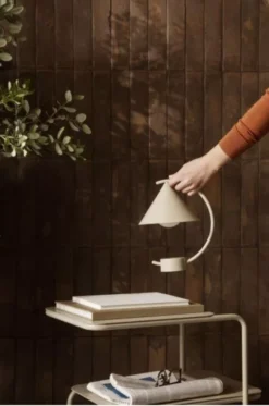 Ferm Living Meridian Tafellamp LED Oplaadbaar Kasjmier -Ferm Living x886x886 ferm living meridian tafellamp1.JPG.pagespeed.ic .FXj28mmwFw