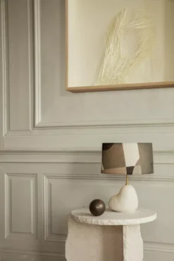 Ferm Living Mineral Sculptural Bijzettafel -Ferm Living x886x886 ferm living mineral sculptural bijzettafel3.jpg.pagespeed.ic .LvDCj6DTiS