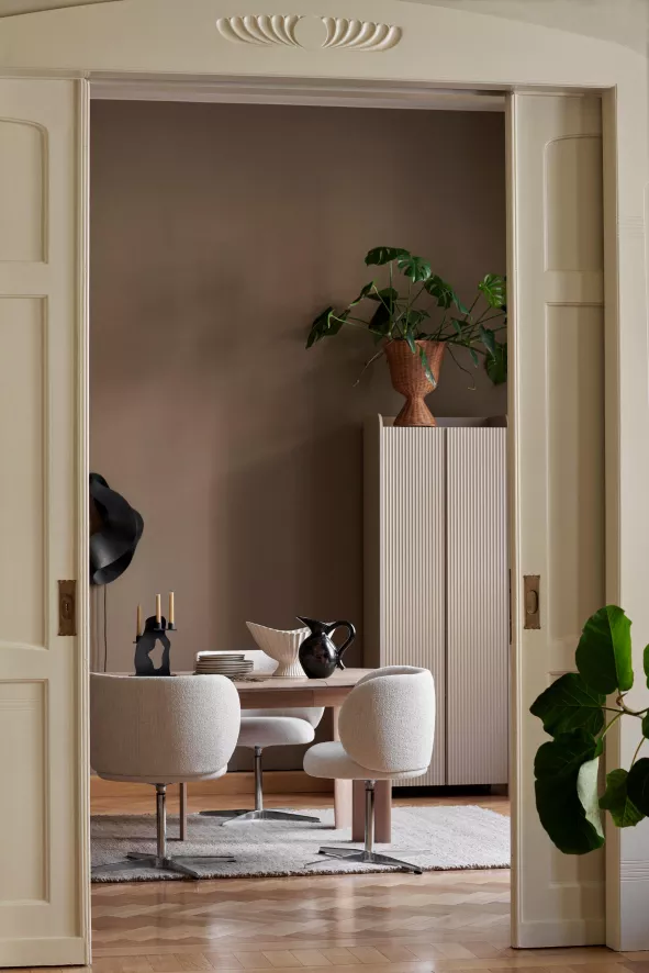 Ferm Living Rico Eetkamerstoel Met Swivel Onderstel Bouclé Off-white 11 Ferm Living Rico Eetkamerstoel Met Swivel Onderstel Bouclé Off-white - Afbeelding 11