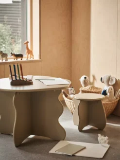 Ferm Living Slope Kinderstoel Ø36 Cashmere -Ferm Living x886x886 ferm living slope kinderstoel 363.jpg.pagespeed.ic .fbmpMwgyqN 1