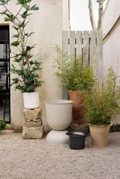 Ferm Living Spun Alu Bloempot Medium Ø24 -Ferm Living x886x886 ferm living spun alu bloempot medium2.jpg.pagespeed.ic .g YMK3GCuP