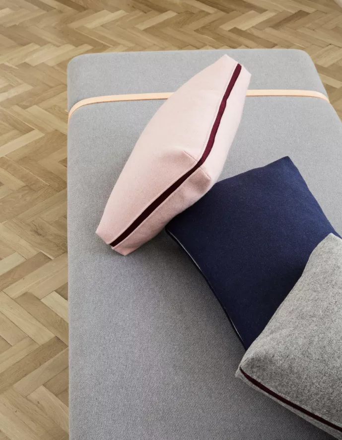 Ferm Living Turn Daybed Bank Wool Donkergroen 3 Ferm Living Turn Daybed Bank Wool Donkergroen - Afbeelding 3