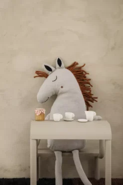 Ferm Living Up Step Kruk Zwart -Ferm Living x886x886 ferm living up step kruk2.jpg.pagespeed.ic .TJMCuZYgK2