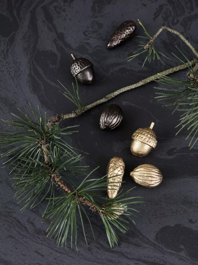 Ferm Living Winterland Forest Treats Kerstdecoratie Black Brass 4 Ferm Living Winterland Forest Treats Kerstdecoratie Black Brass - Afbeelding 4