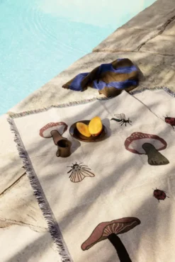 Ferm Living Yard Picnic Serviesset Olive Green 4 Personen -Ferm Living x886x886 ferm living yard picnic serviesset2.jpg.pagespeed.ic .dGVzq4845y 1