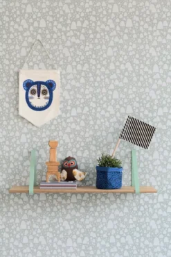 Ferm Living Wooden Shelf Hanger Zwart -Ferm Living x886x886 fermliving behang woodenshelf basket mrowl sfeer1.jpg.pagespeed.ic .8UIkWeYYaa