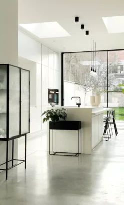 Ferm Living Plant Box Plantenbak Grijs -Ferm Living x886x886 myflinders keuken fermliving plantbox vitrinekast nofred muuto.jpg.jpeg.pagespeed.ic .bJoISqvhGn 1